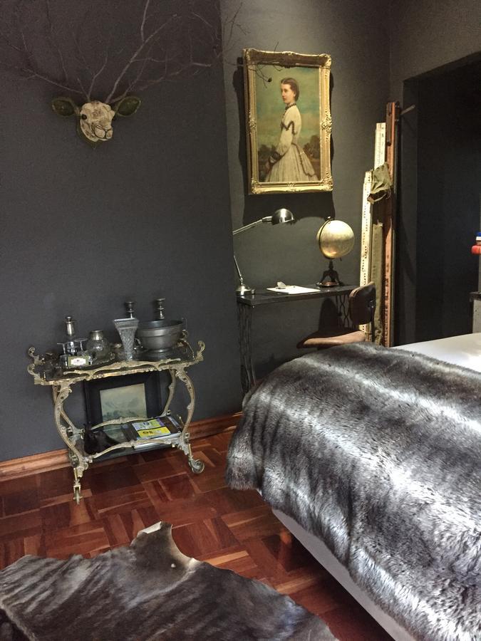 Festina Lente Guesthouse Йоханесбург Екстериор снимка