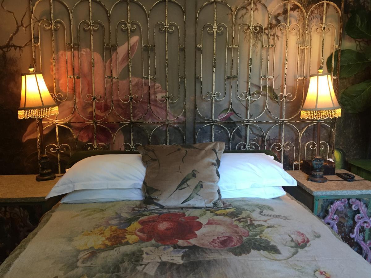 Festina Lente Guesthouse Йоханесбург Екстериор снимка