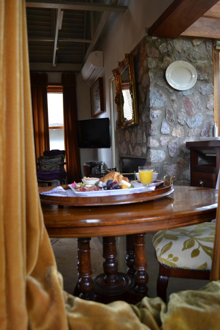 Festina Lente Guesthouse Йоханесбург Екстериор снимка